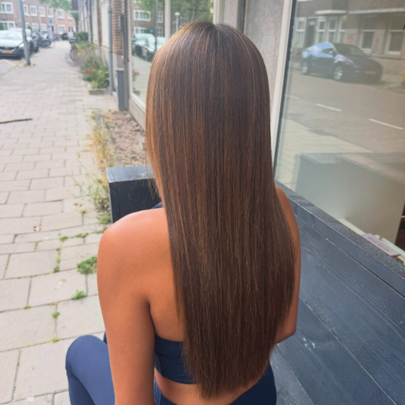 Lang, glad bruin haar